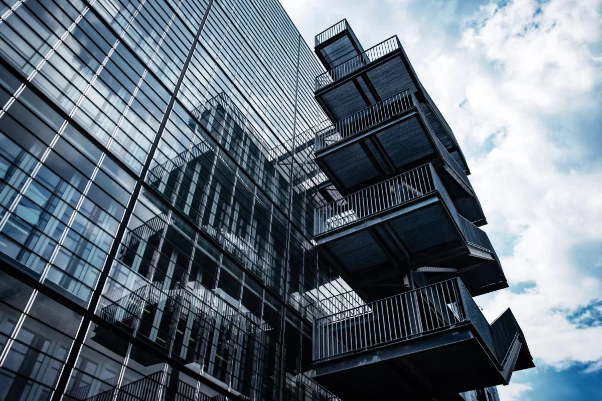 Jak wybrać architekta wnętrz krok po kroku: 7 pytań o styl, budżet i realizację, które oszczędzą Ci kosztownych błędów
